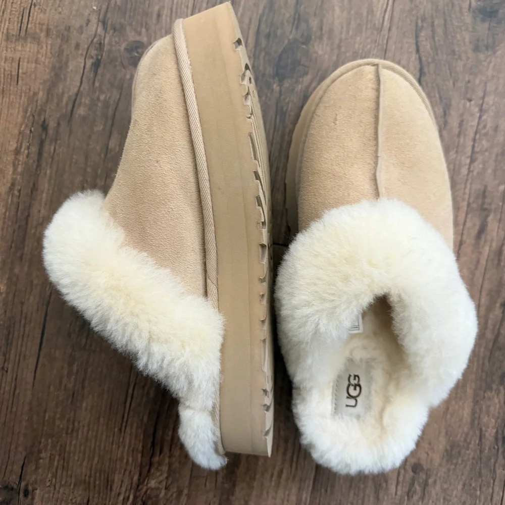 UGG Women's Disquette Slippers - Picture 3 of 5
